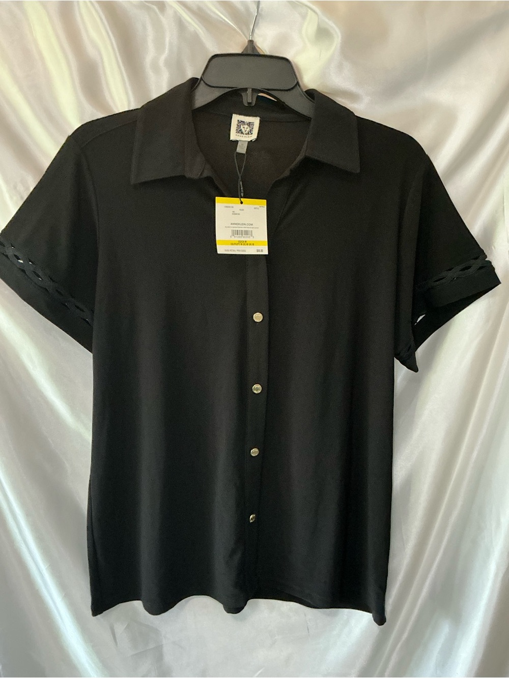 NWT Anne Klein Collared Silver Button Blouse Black Medium